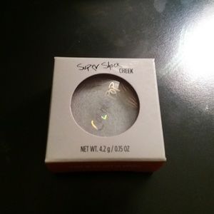 COLOURPOP Perrilune Highlighter new in box